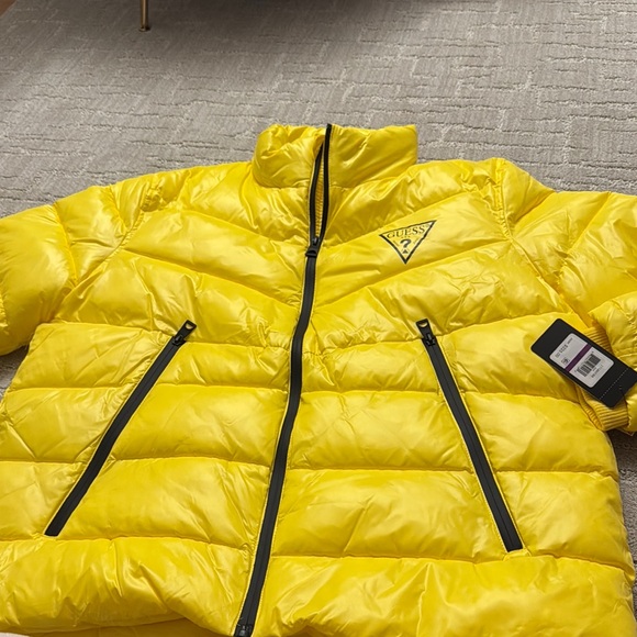 GUESS Men's Mid-Weight Puffer Jacket - Picture 4 of 10